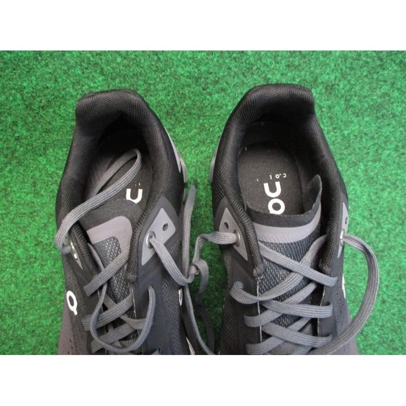 On Running Cloudflow Mens Size 9.5 Black Gray White Comfort Shoes Sneakers - Picture 7 of 13